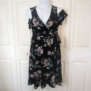 Torrid Black Floral Cold Shoulder Mid Dress - Size 0